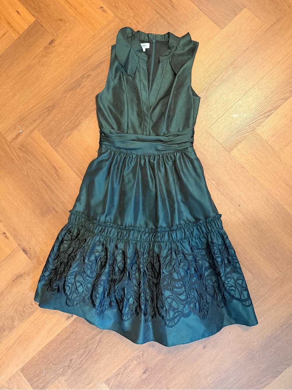 Kay Unger New York Green Jacquard Midi Dress Size 2 Ruffle Cocktail Formal